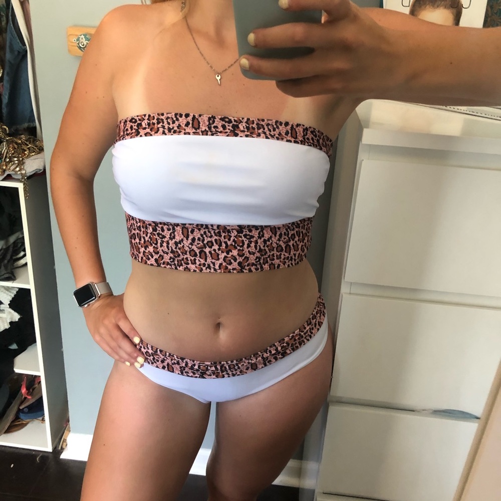 2/$15 SHEIN NWOT Swimsuit☀️🏄🏼‍♀️Size M